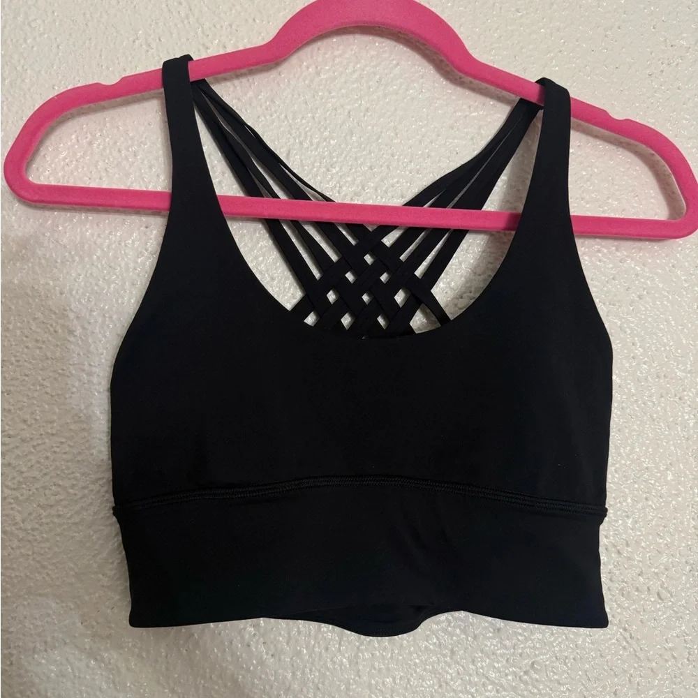 Lululemon Free to Be Moved Bra black color size 6